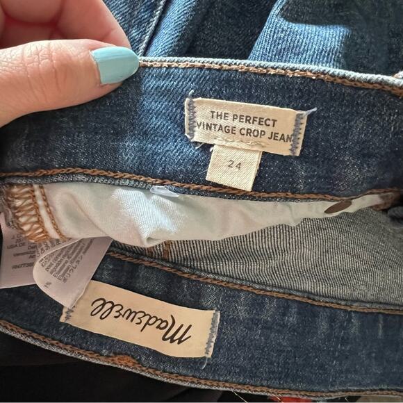 Madewell The Perfect Vintage Crop Jean in Gooding Wash: Knee-Rip Edition - Picture 8 of 10